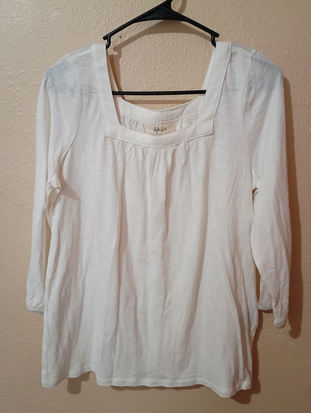 🌞 7 for $12 Style & Co. Size Medium White Three-Quarter Sleeve Square Neck Top